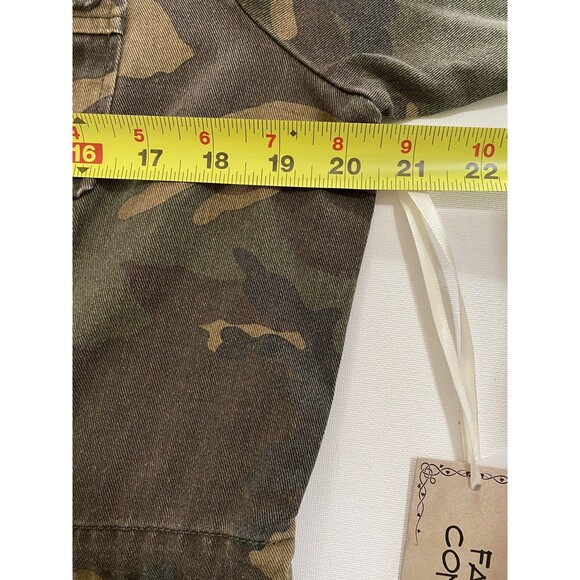 Fashion Concepts Women's Long Sleeve M Jacket Camo Embroidered Snap Button NWT - Picture 4 of 12